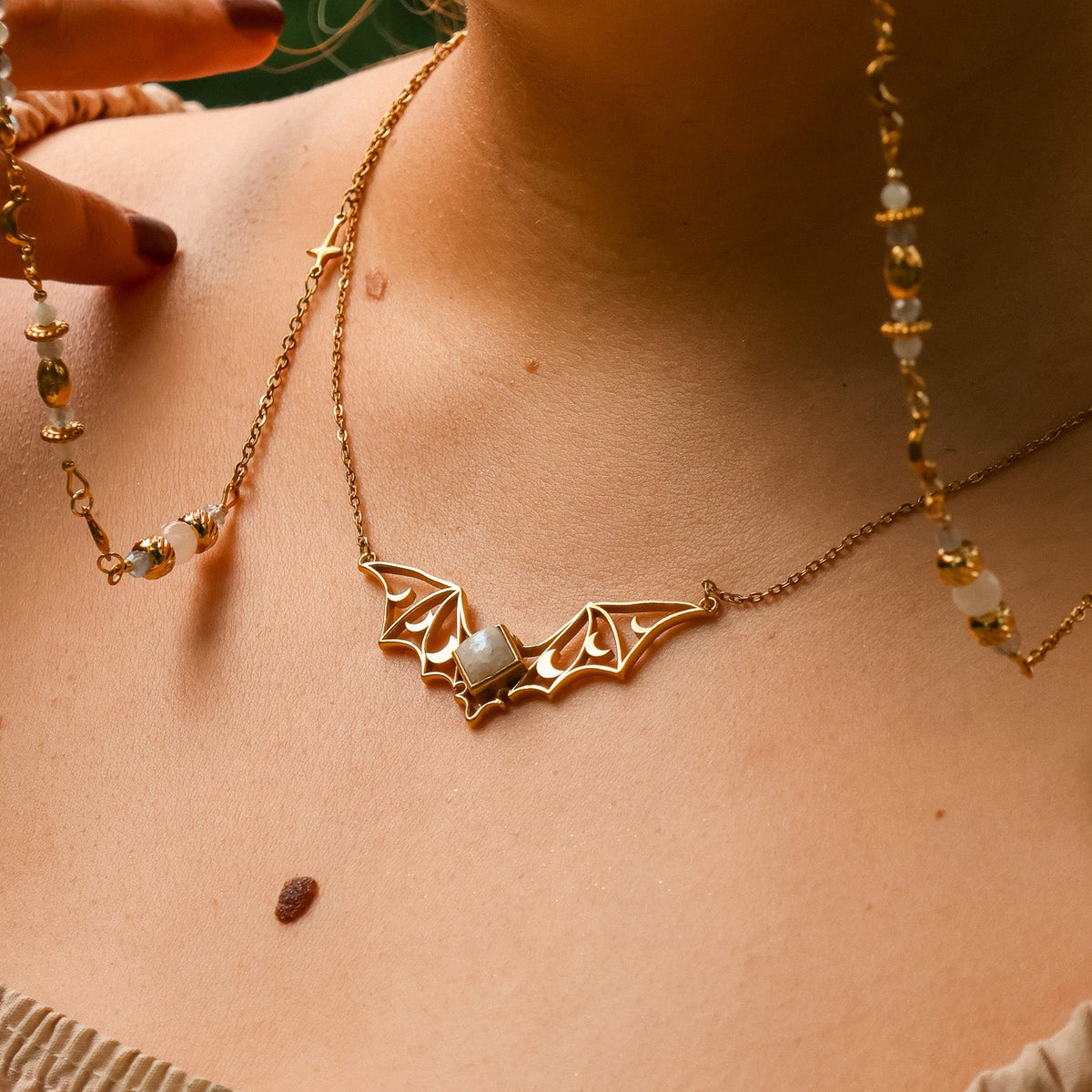 Moonbat Amulet Kette Gold & Silber | Mondstein, Labradorit, Amethyst & Obsidian | Edelstahl