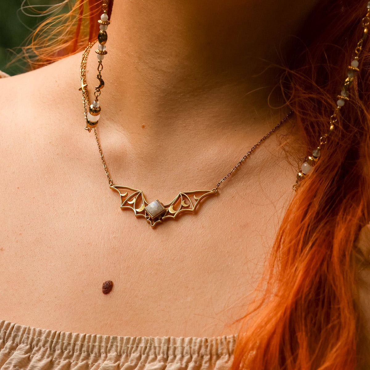 Moonbat Amulet Kette Gold & Silber | Mondstein, Labradorit, Amethyst & Obsidian | Edelstahl