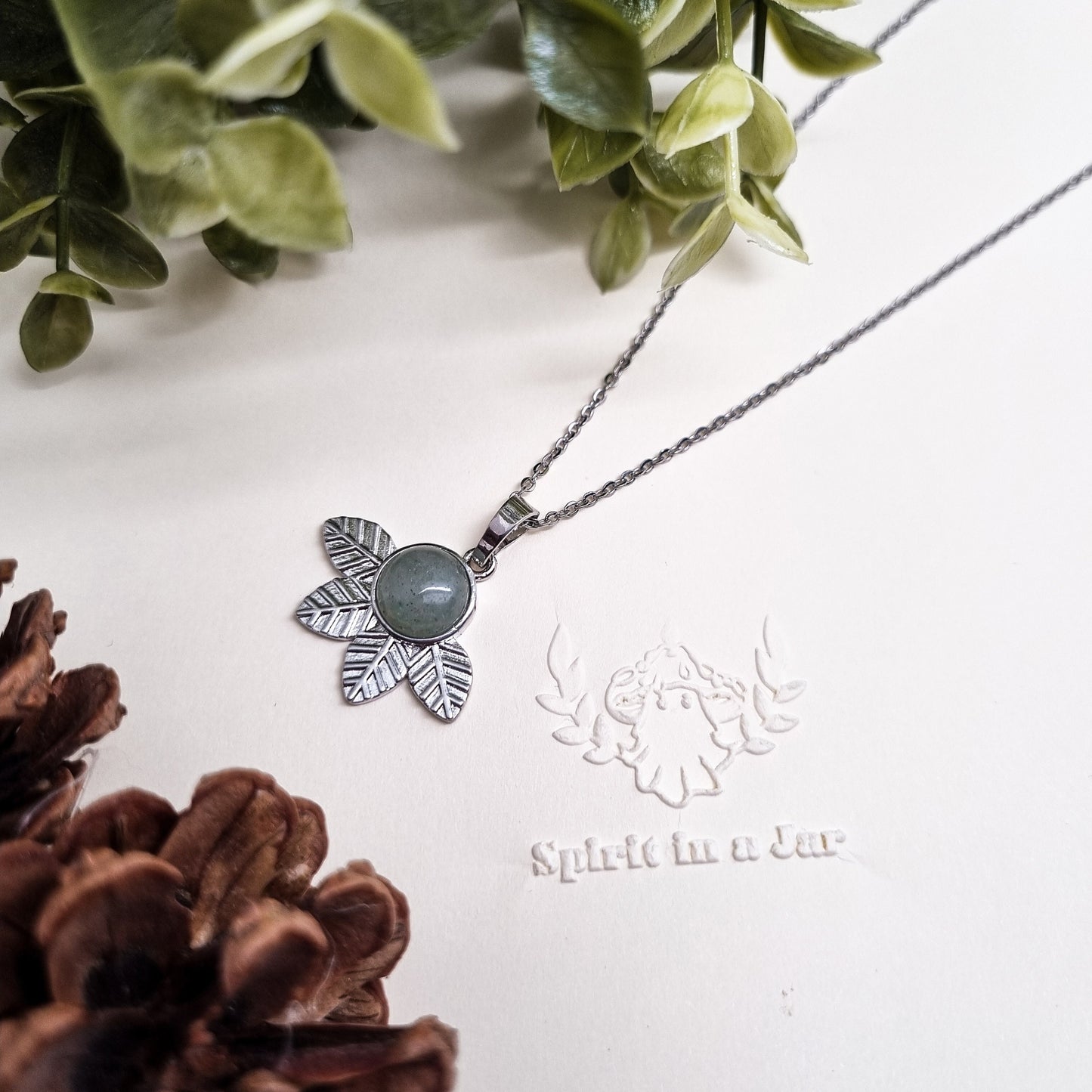Schlichte Blätterkette - Sokkulente mit Aventurin | Edelstahl