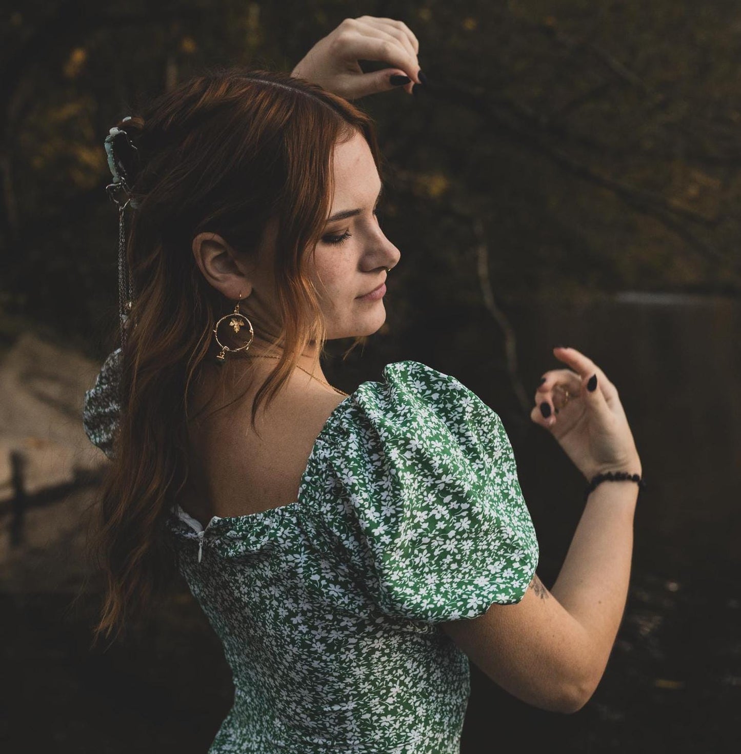 Connection to nature | Rubin in Zoisit Ohrringe | Silber und Gold