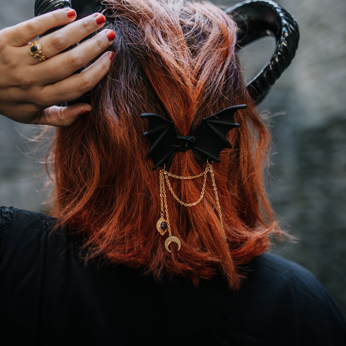 Fledermaus Haarklammer mit Amethyst | Gold & Silber