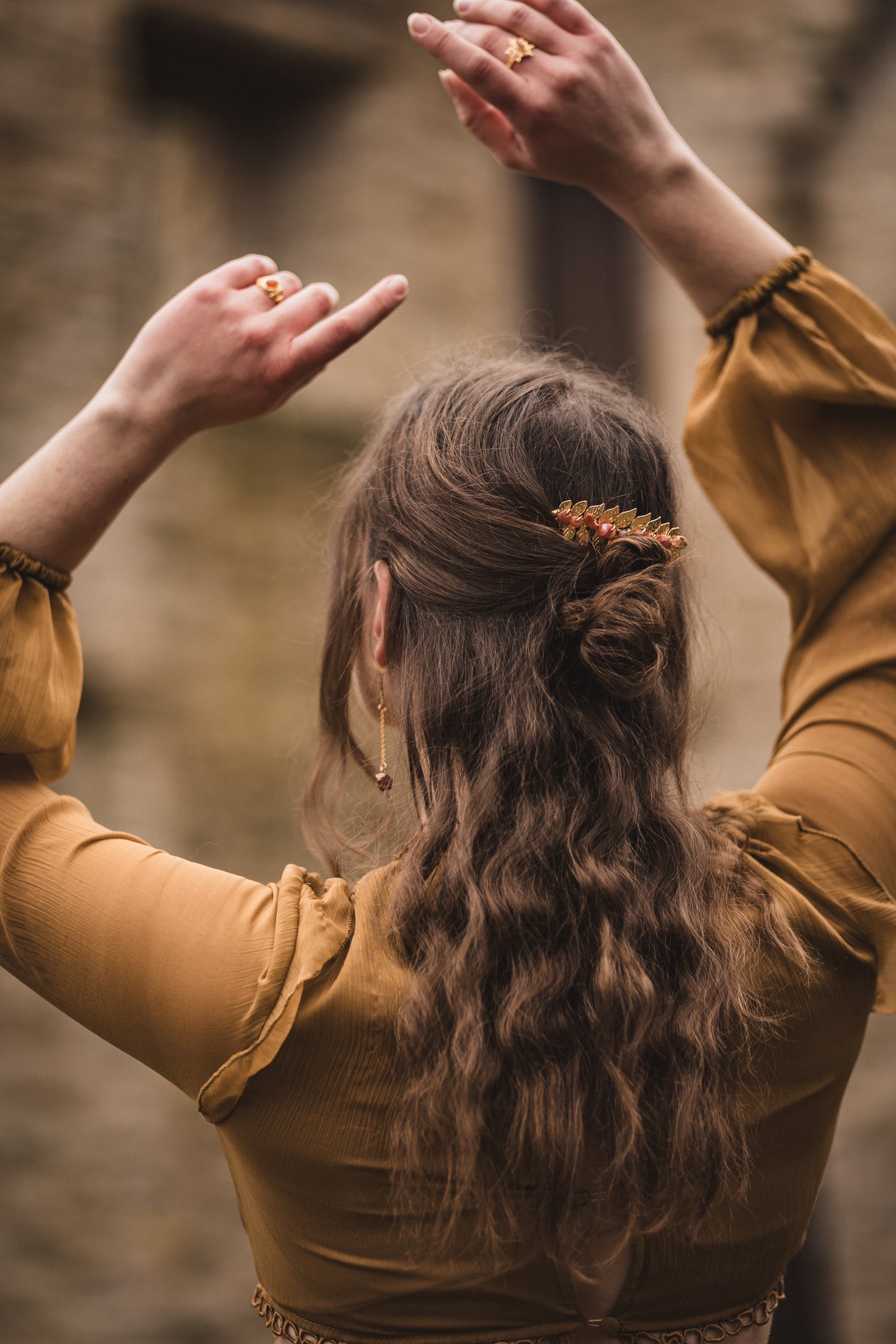 Haarkämme mit verschiedenen Edelsteinen - Haarschmuck | Gold