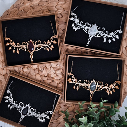 The goddess of witches necklace | Silber & Gold | Edelstahl