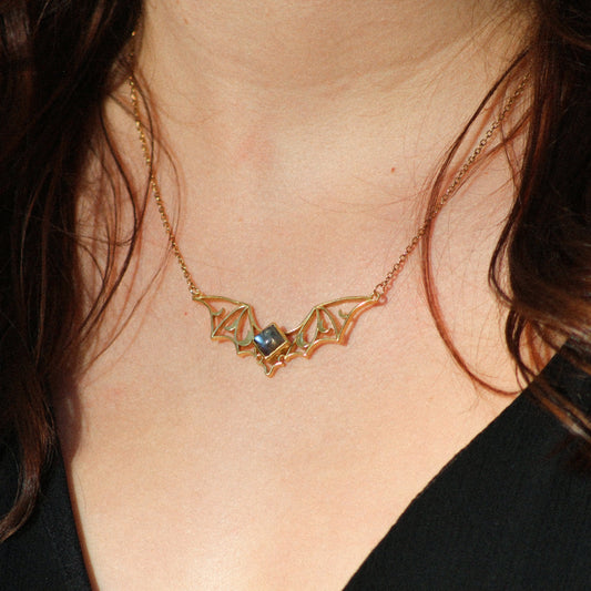 Moonbat Amulet Kette Gold & Silber | Mondstein, Labradorit, Amethyst & Obsidian | Edelstahl