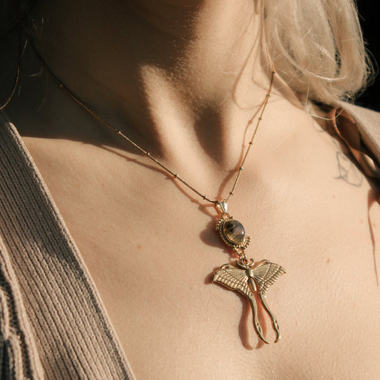 Magical Moth Labradorit Kette | Gold und Silber | Edelstahl