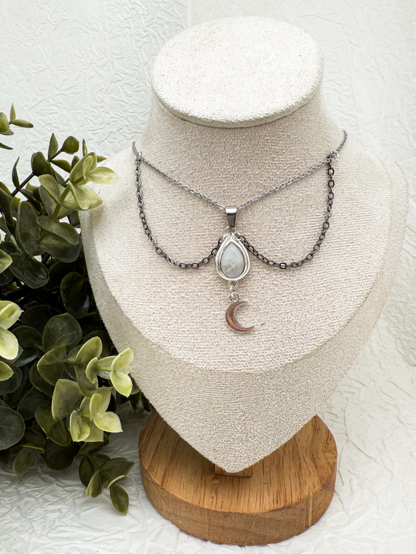 Lotus in Moonlight Mondstein Kette | Gold & Silber