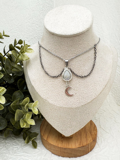 Lotus in Moonlight Mondstein Kette | Gold & Silber