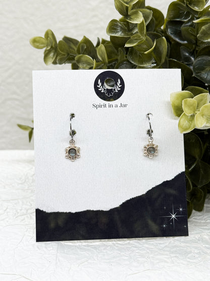 Mini Blumen Labradorit Ohrringe | Gold & Silber | Edelstahl