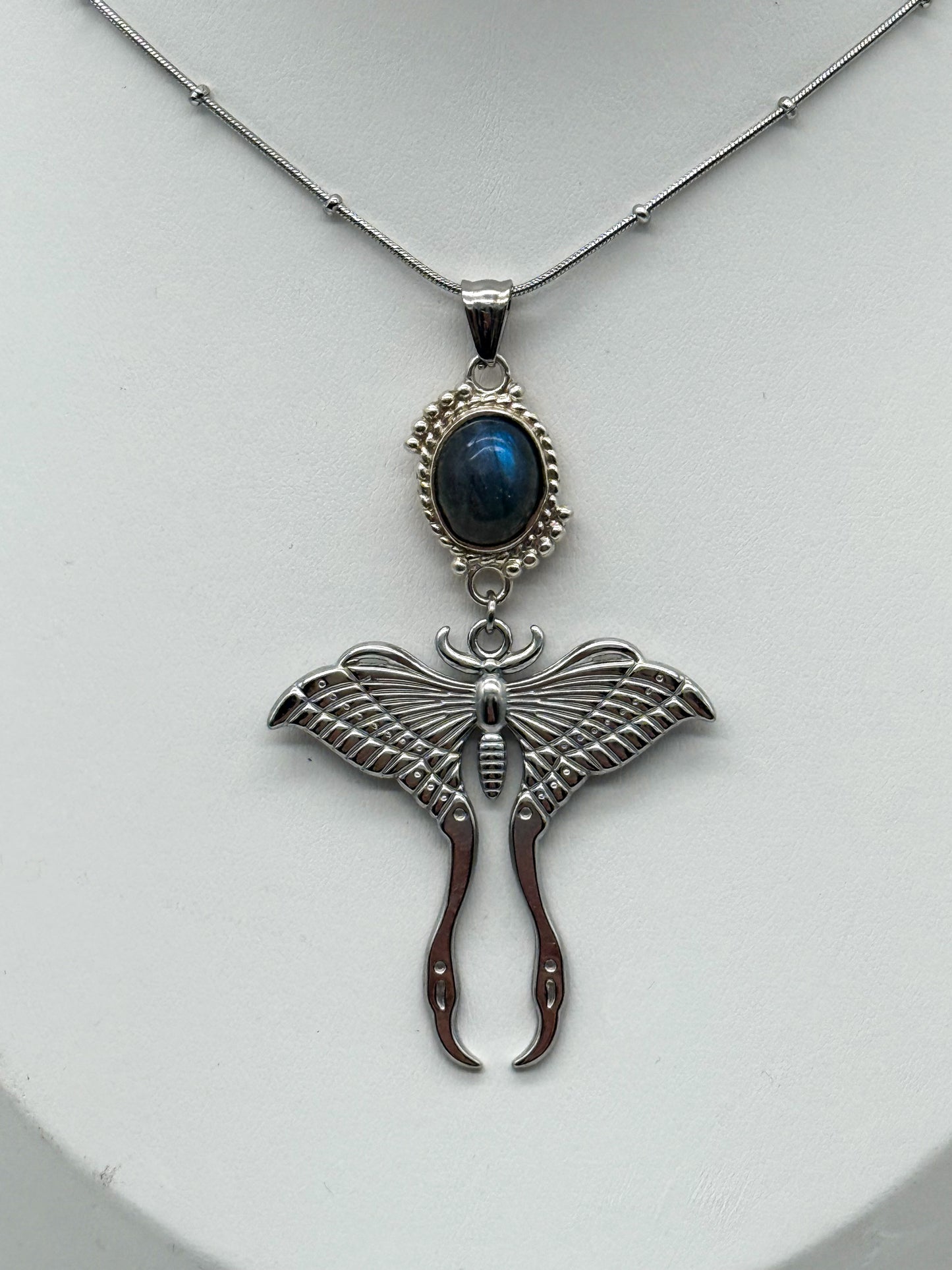 Magical Moth Labradorit Kette | Gold und Silber | Edelstahl