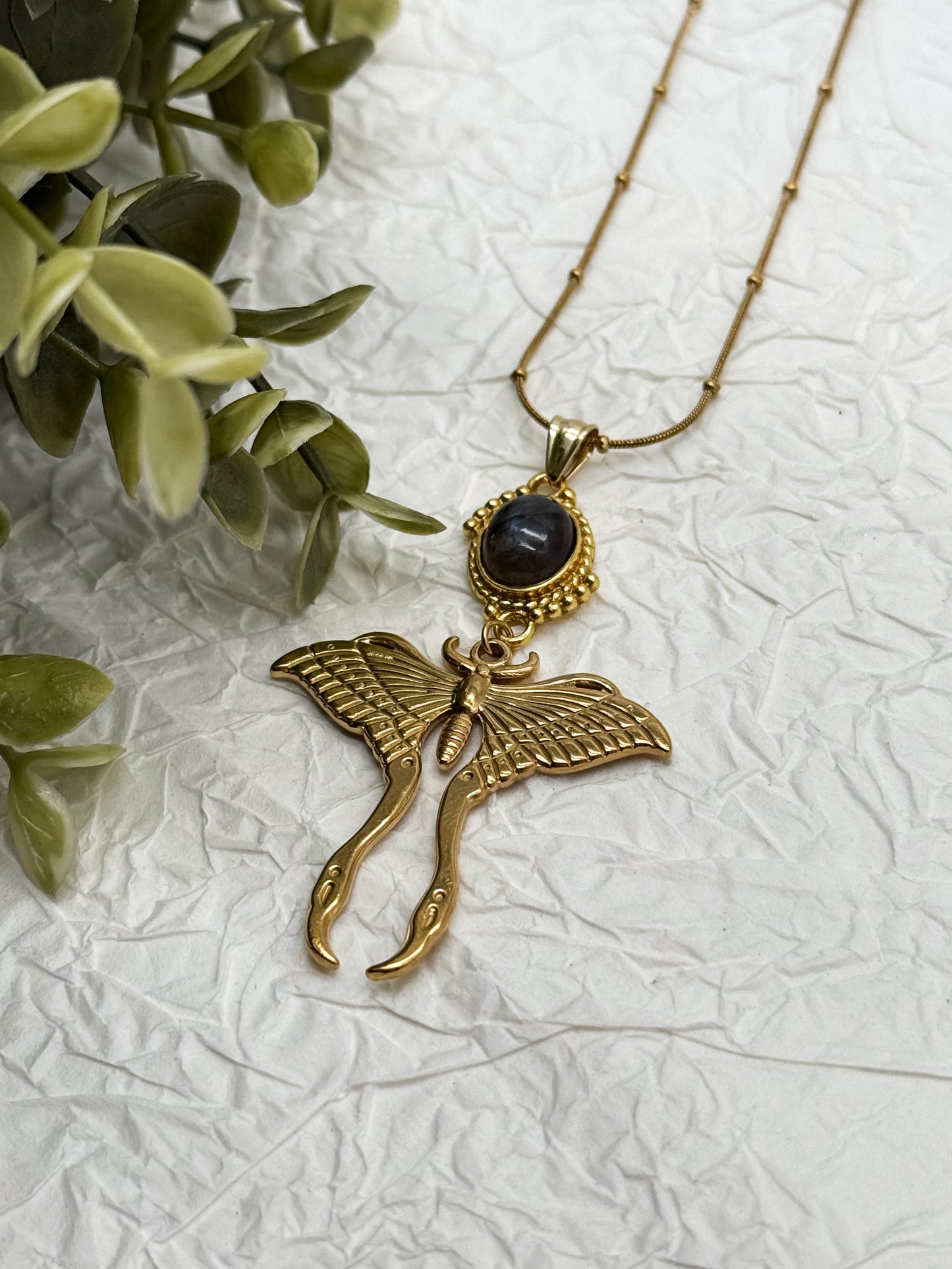 Magical Moth Labradorit Kette | Gold und Silber | Edelstahl