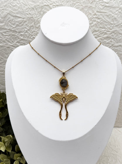 Magical Moth Labradorit Kette | Gold und Silber | Edelstahl