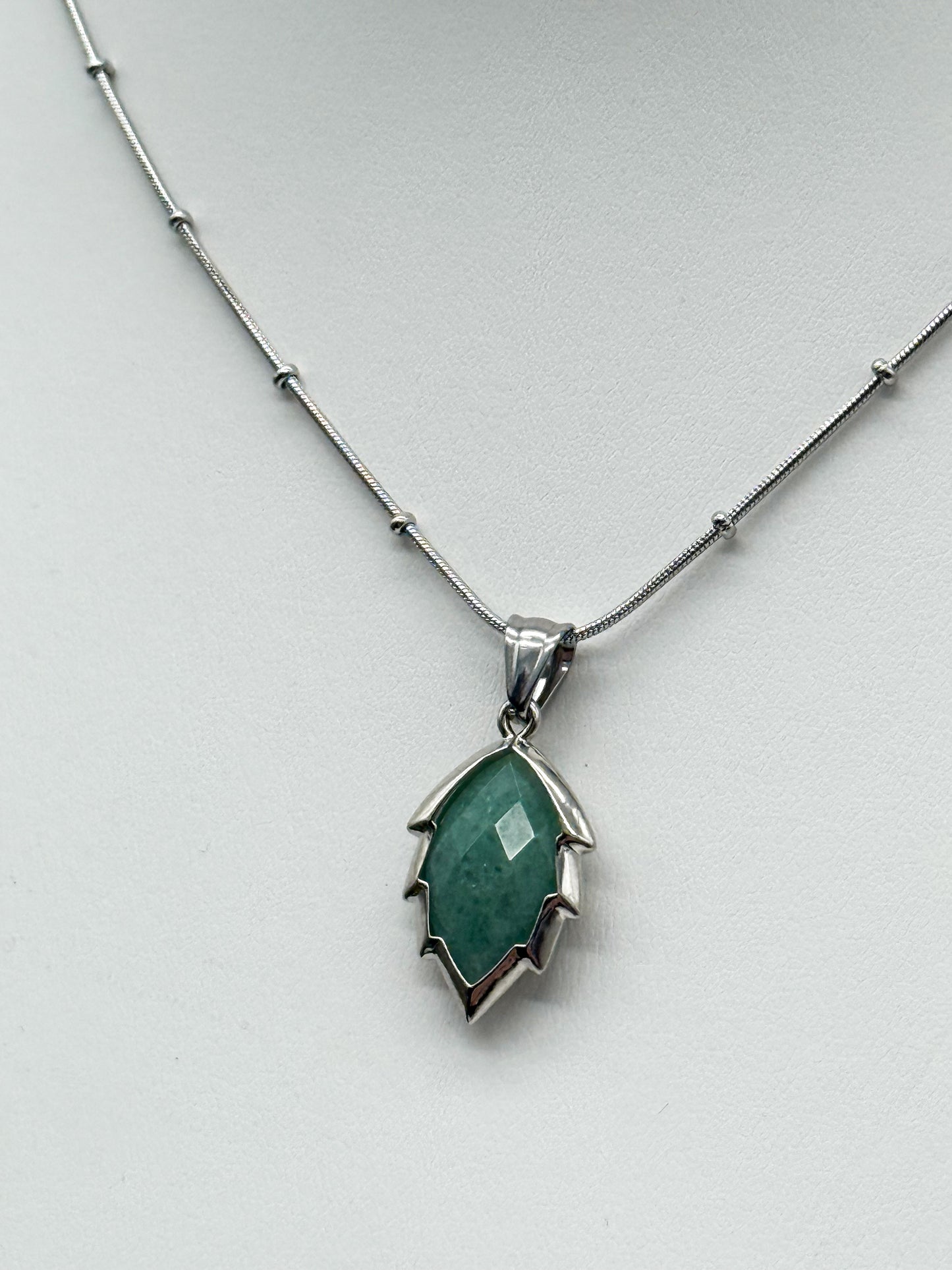 Aventurin Blätter-Kette | Gold und Silber | Edelstahl