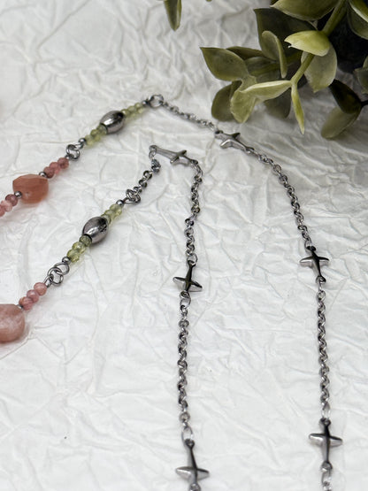 Brillenkette Bloom Spring mit Rhodochrosit & Pfirsich Mondstein | Gold & Silber | Edelstahl