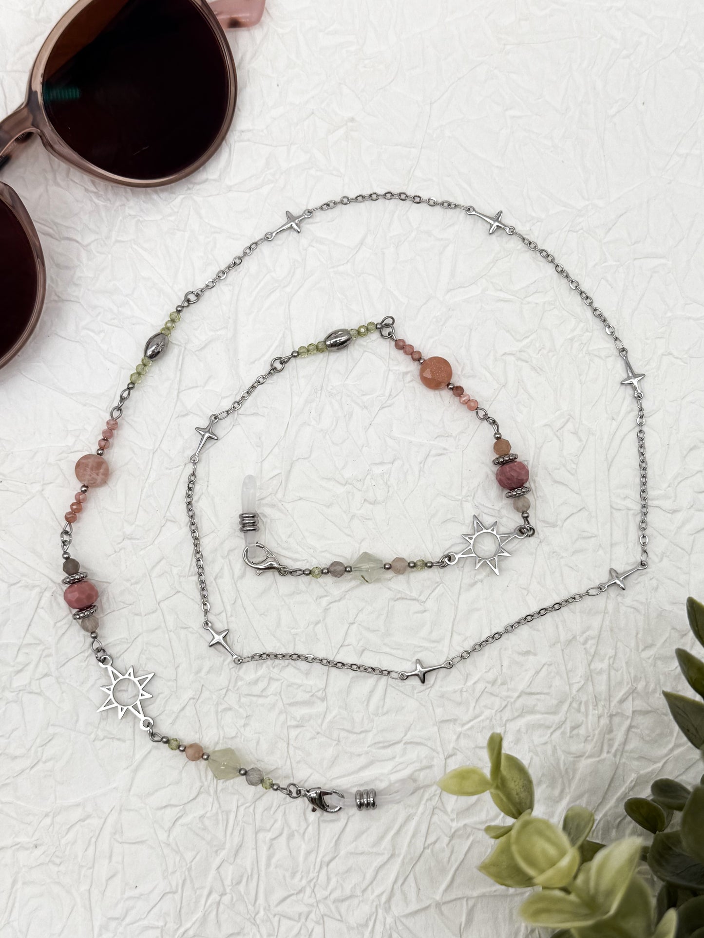 Brillenkette Bloom Spring mit Rhodochrosit & Pfirsich Mondstein | Gold & Silber | Edelstahl