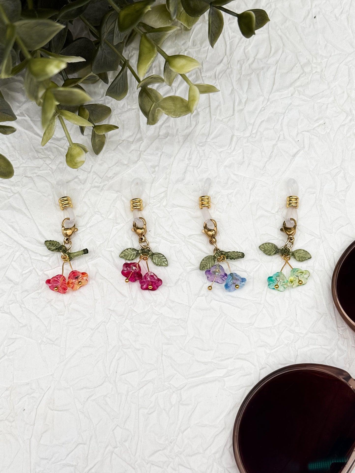 Brillen-Anhänger Blumen | Gold & Silber