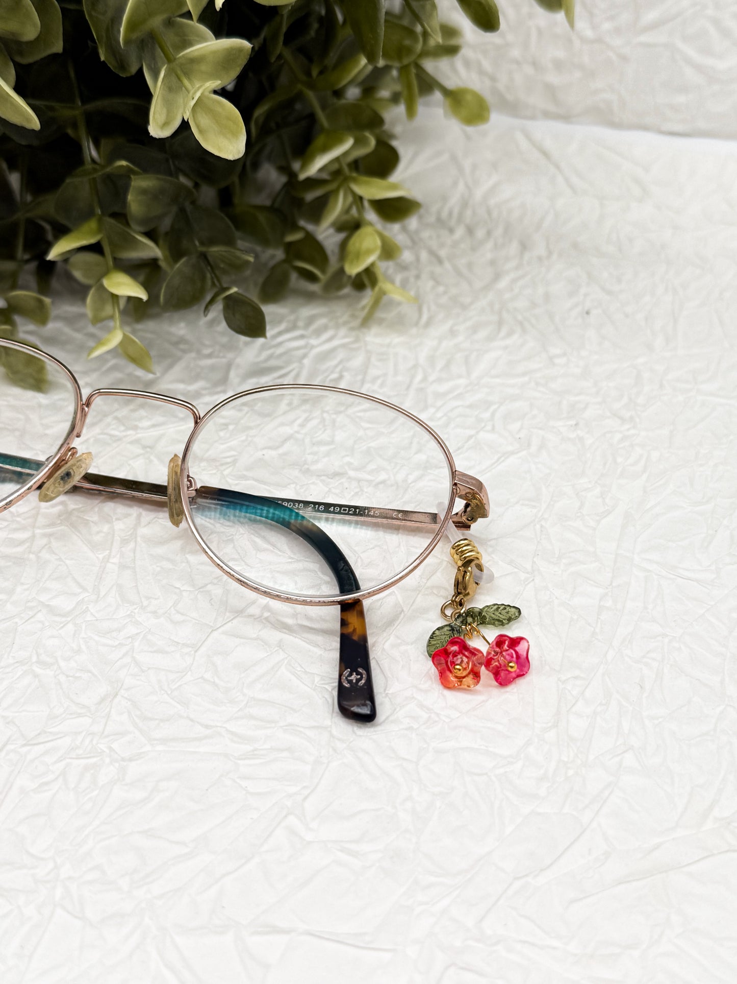 Brillen-Anhänger Blumen | Gold & Silber