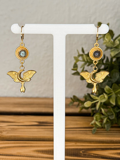 Little Moon Moth Ohrringe - Labradorit| Silber oder Gold