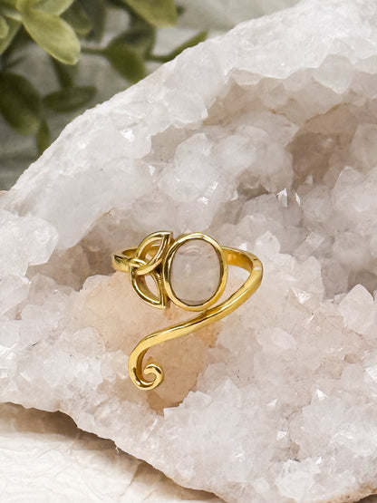 Moonweave Hexenknoten Ring - Mondstein | Größenverstellbar