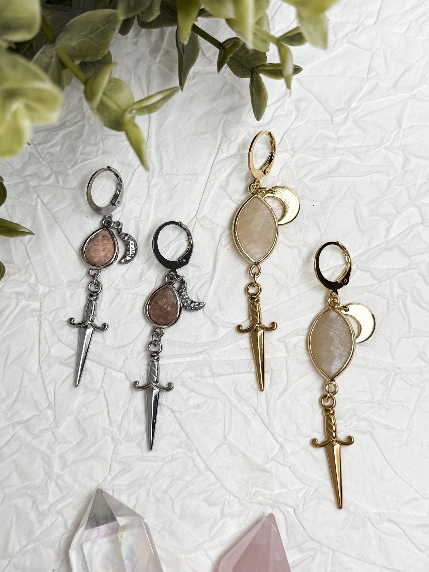 Moon Warrior Ohrringe mit Mondstein - Sonnenstein l Gold & Silber | Edelstahl