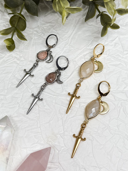 Moon Warrior Ohrringe mit Mondstein - Sonnenstein l Gold & Silber | Edelstahl