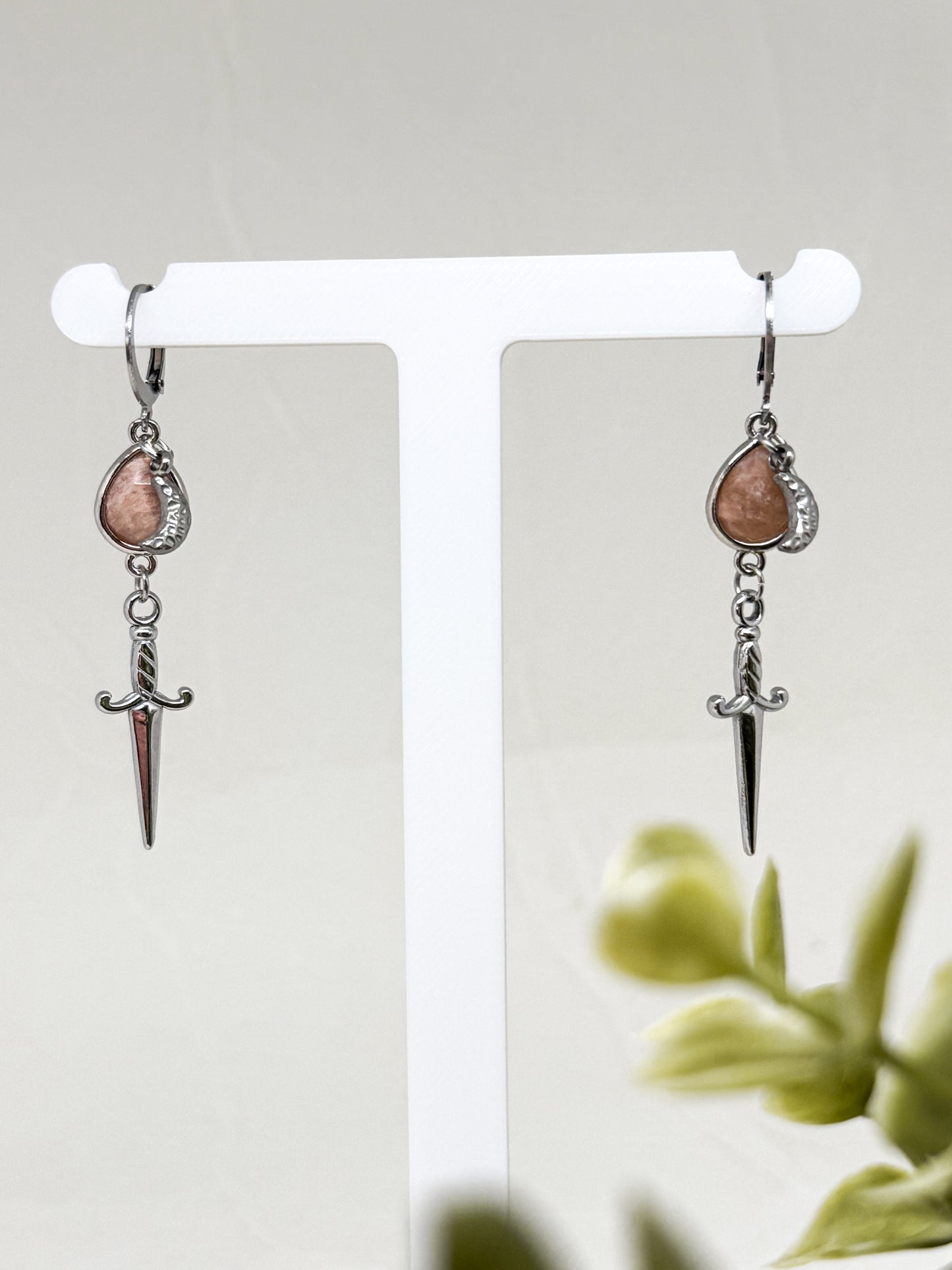 Moon Warrior Ohrringe mit Mondstein - Sonnenstein l Gold & Silber | Edelstahl