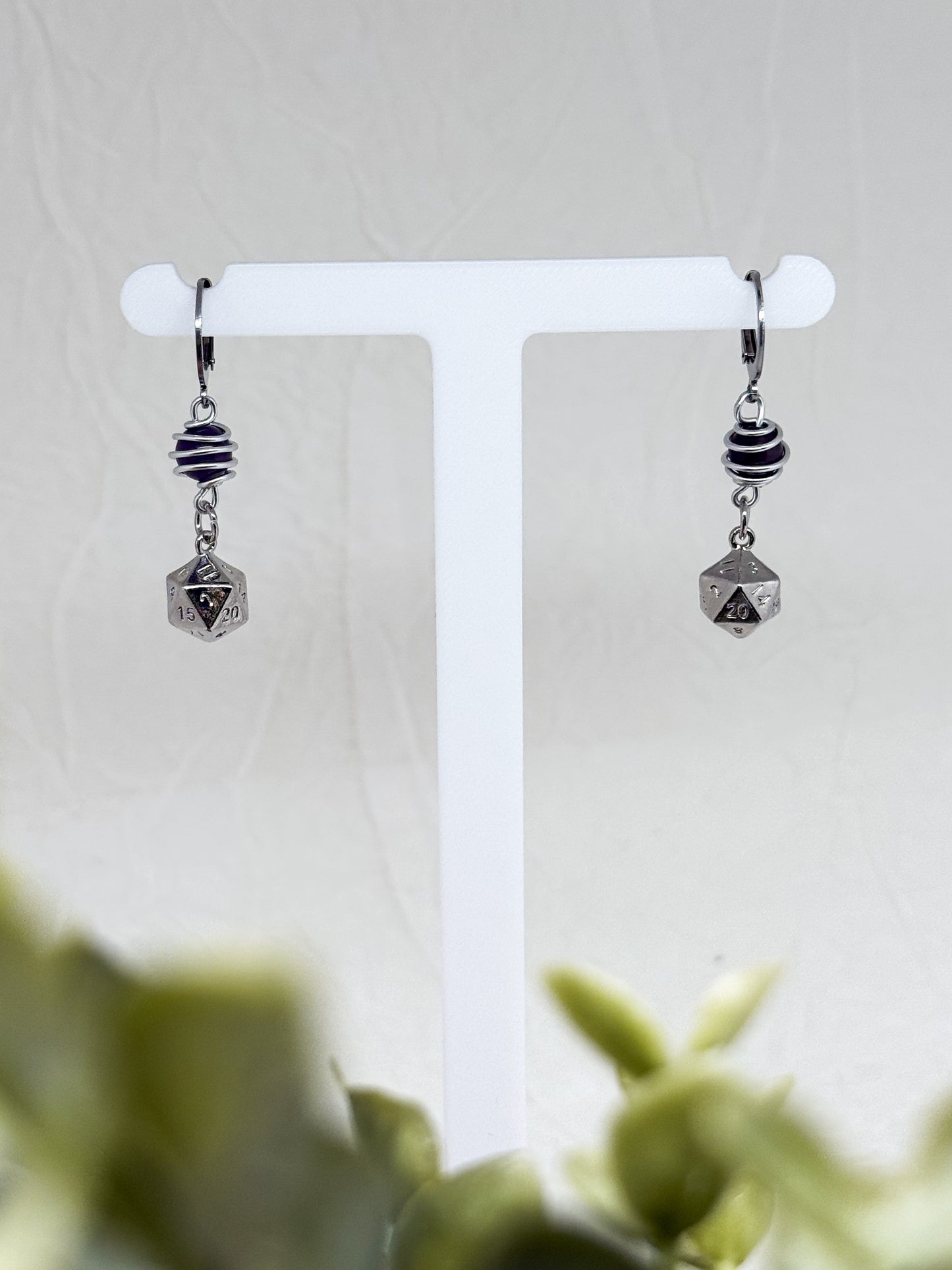 Dungeons and Dragons Ohrringe | Gold & SILBER | mit Edelsteinen Amethyst - Moosachat - Obsidian
