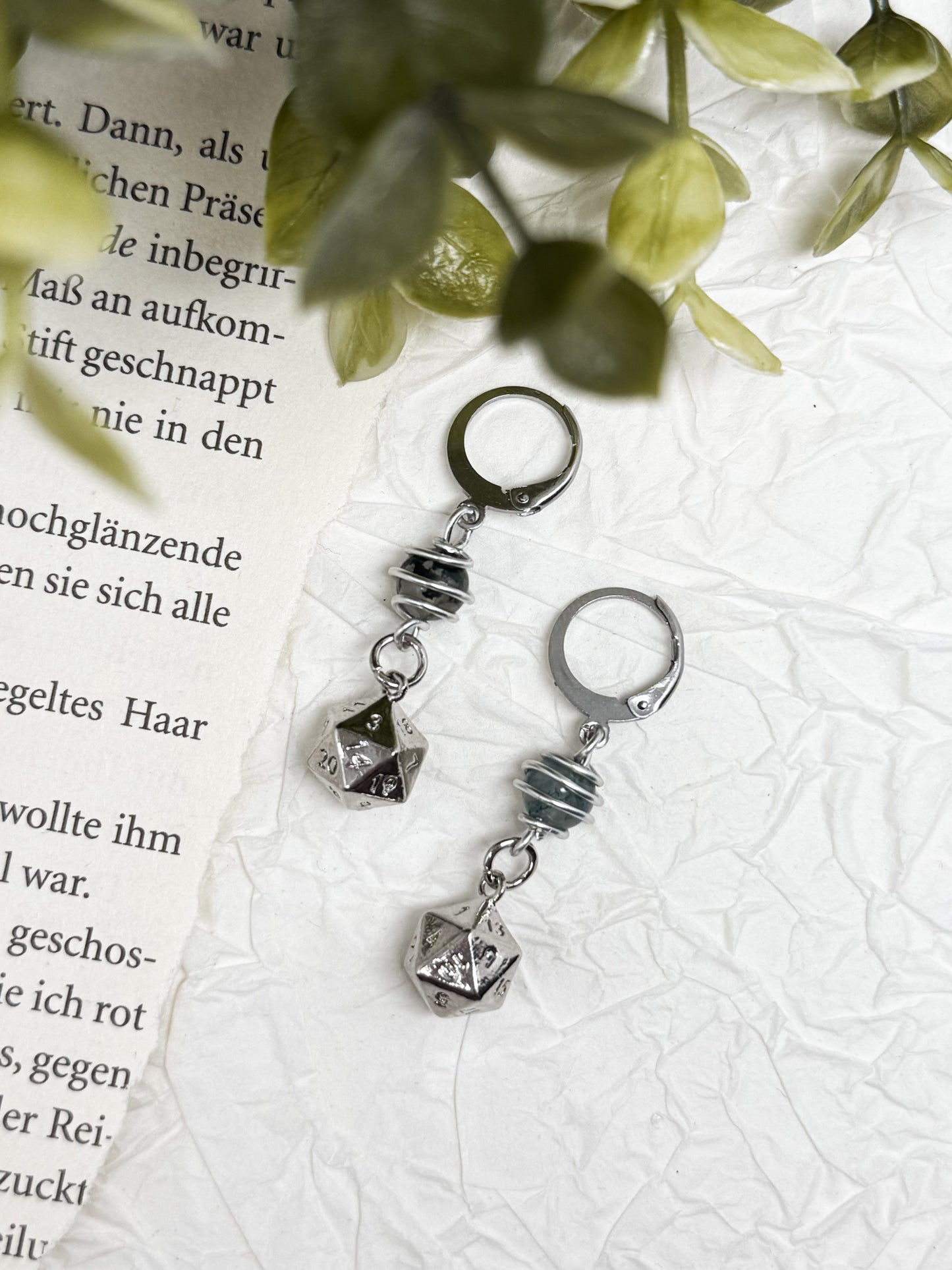 Dungeons and Dragons Ohrringe | Gold & SILBER | mit Edelsteinen Amethyst - Moosachat - Obsidian