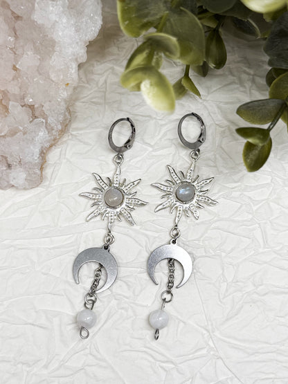 "solis et lunae" Ohrringe mit Mondstein | Gold & Silber | Edelstahl