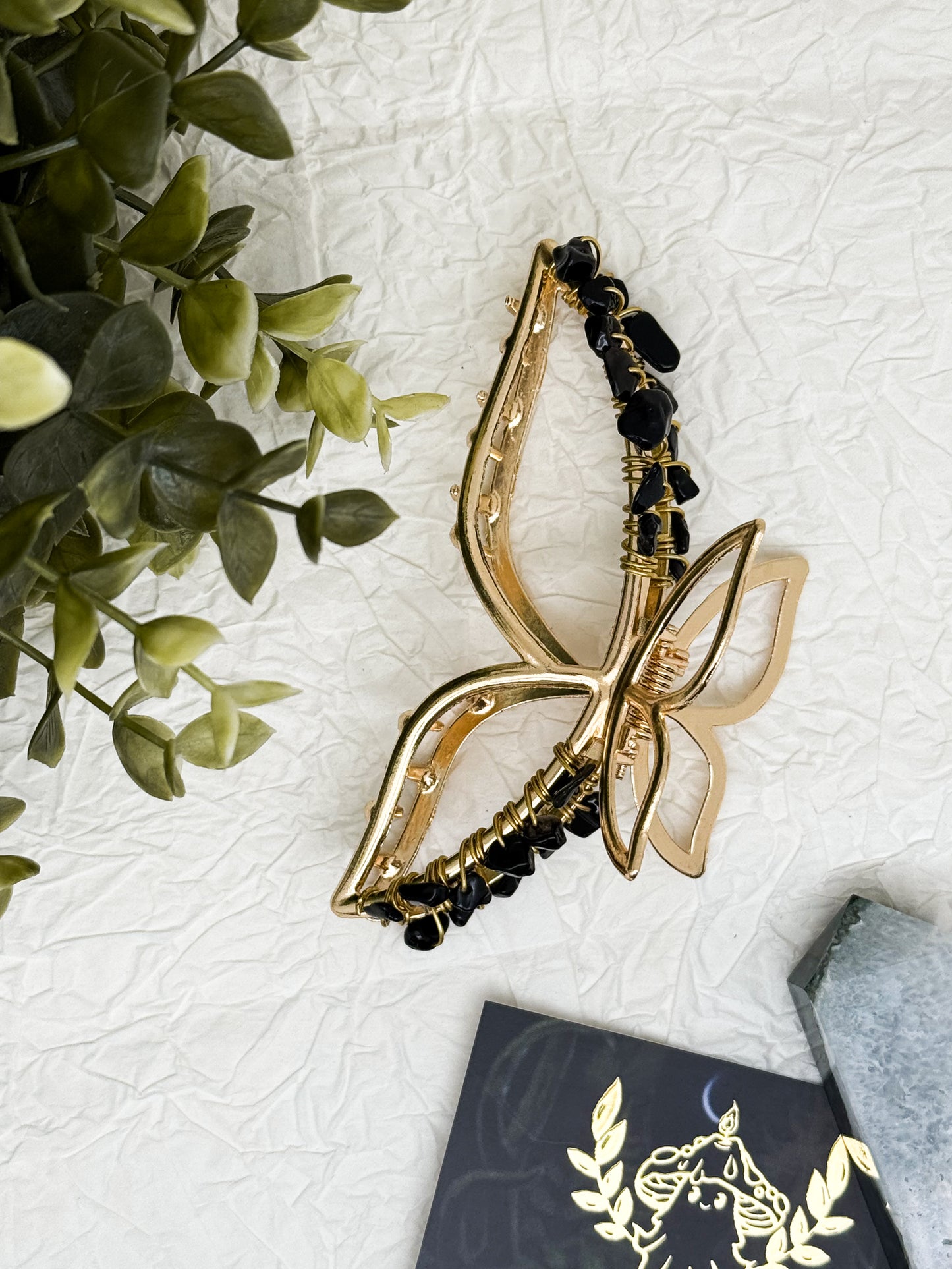 Schmetterling-Haarklammer in Gold und Silber mit Edelsteinen