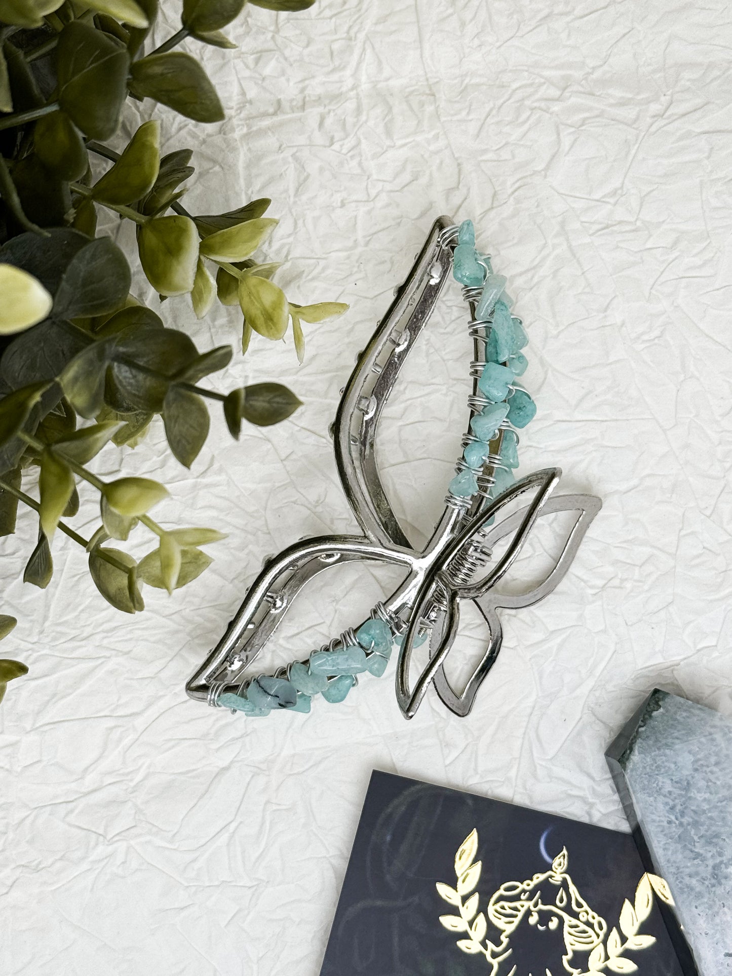 Schmetterling-Haarklammer in Gold und Silber mit Edelsteinen