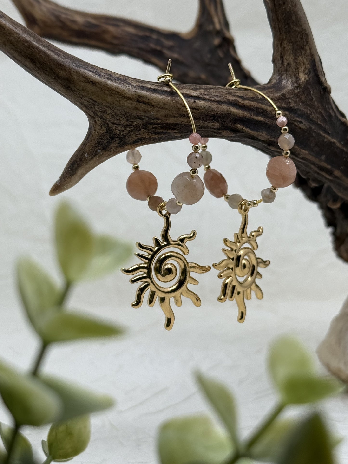 Moonkissed Sun Creolen mit Pfirsich-Mondstein & Rhodochrosit | Gold & Silber | Edelstahl