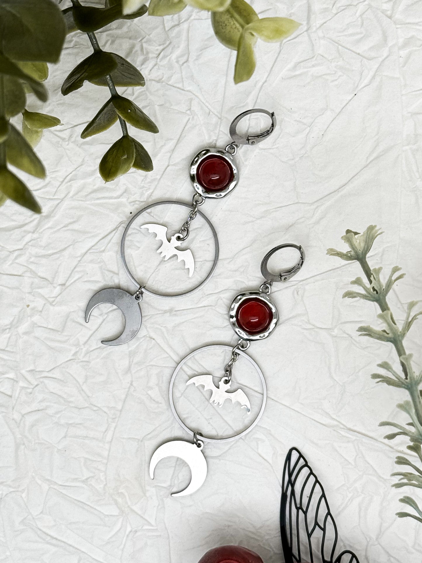 Vampire’s Kiss Ohrringe mit Karneol & Granat | Gold & Silber | Edelstahl