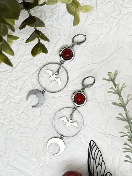 Vampire’s Kiss Ohrringe mit Karneol & Granat | Gold & Silber | Edelstahl