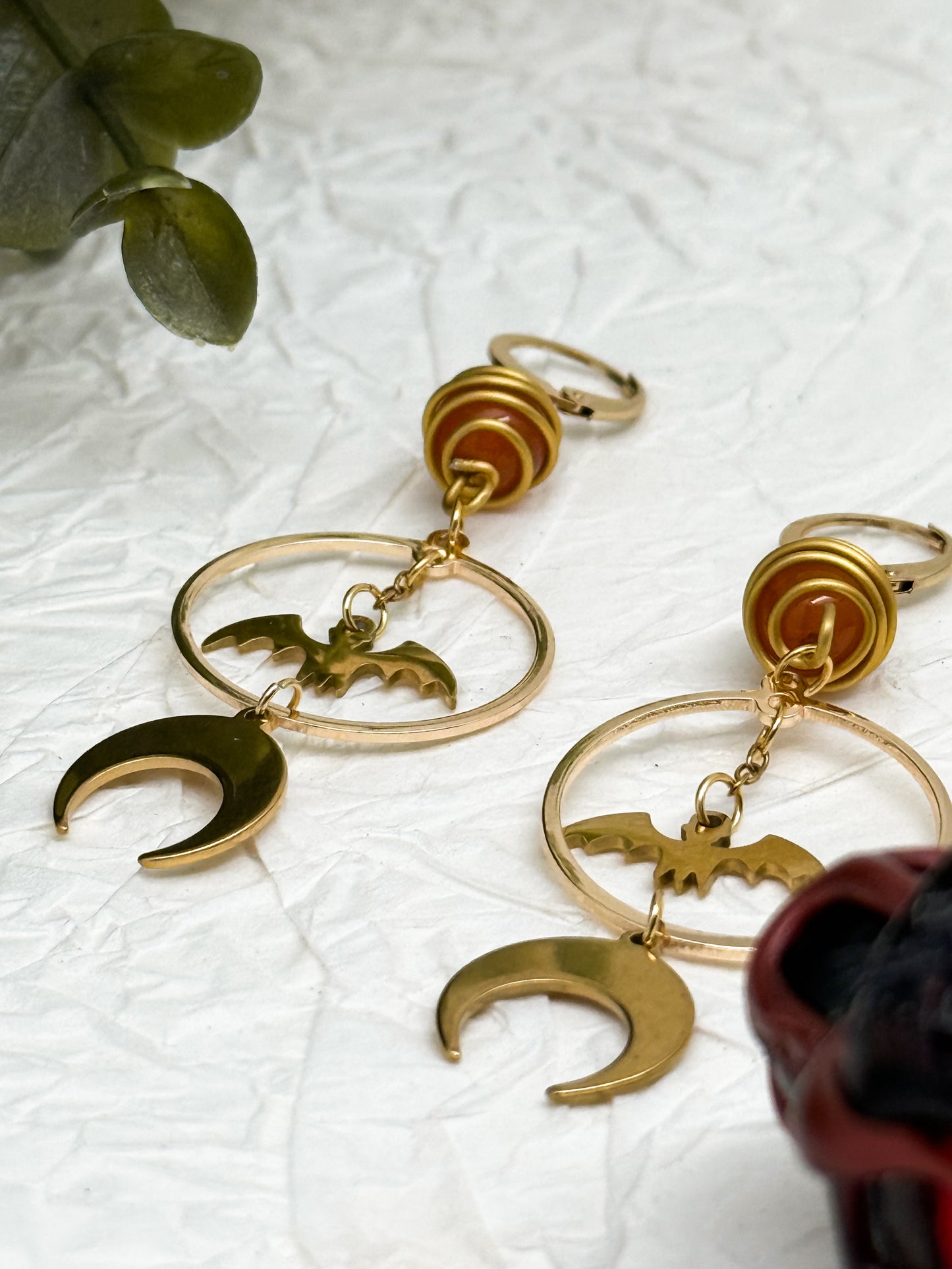 Vampire’s Kiss Ohrringe mit Karneol & Granat | Gold & Silber | Edelstahl