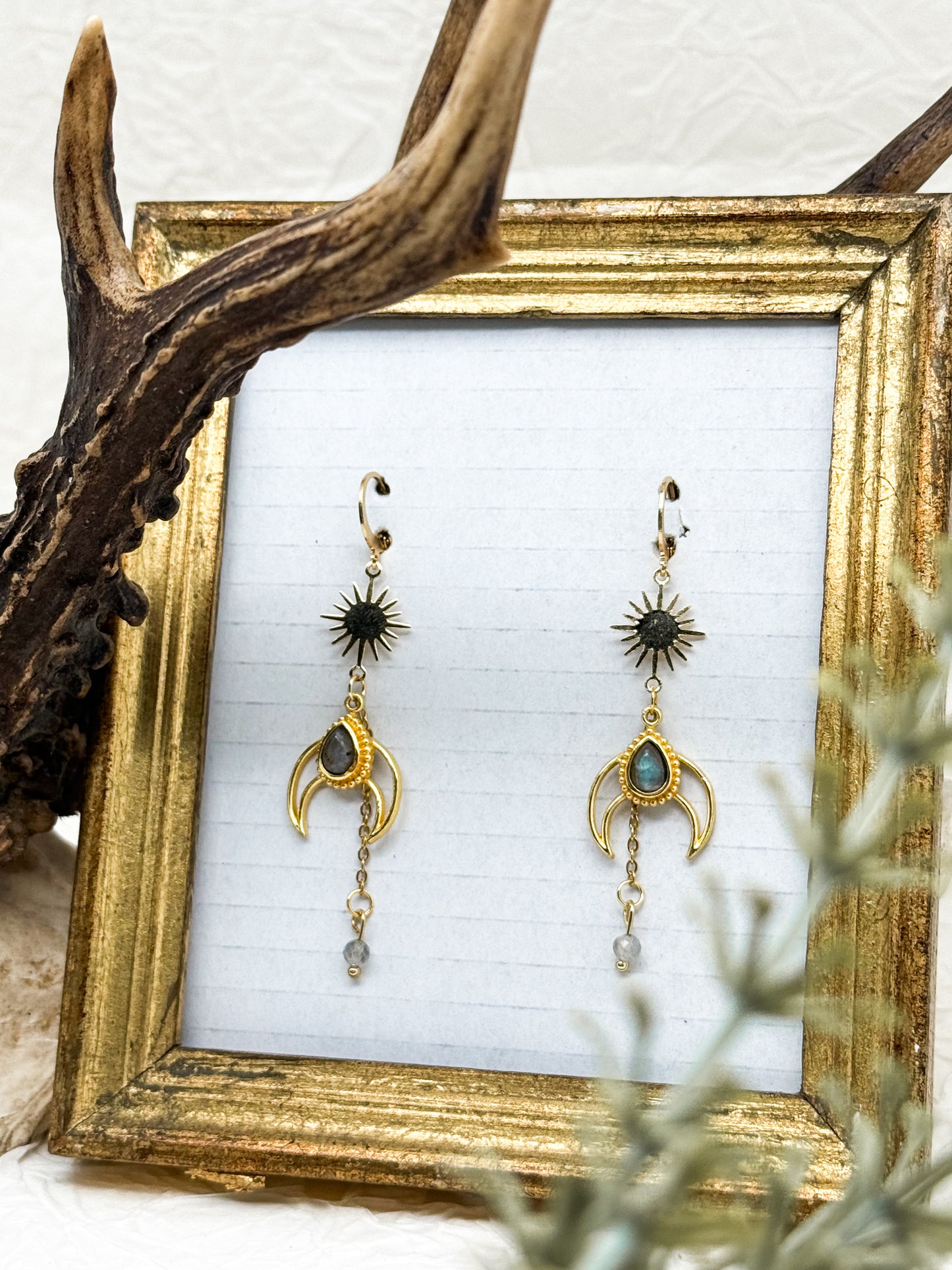 Eclipse Spirit Ohrringe mit Labradorit | Gold & Silber | Edelstahl