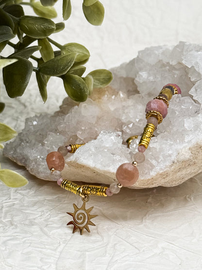 Armband "Aurora Rosea" | Rhodochrosit & Mondstein | Silber & Gold | Edelstahl