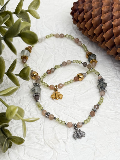 Armband "Campus Floridus" | Peridot, Prehnit & Mondstein | Silber & Gold | Edelstahl