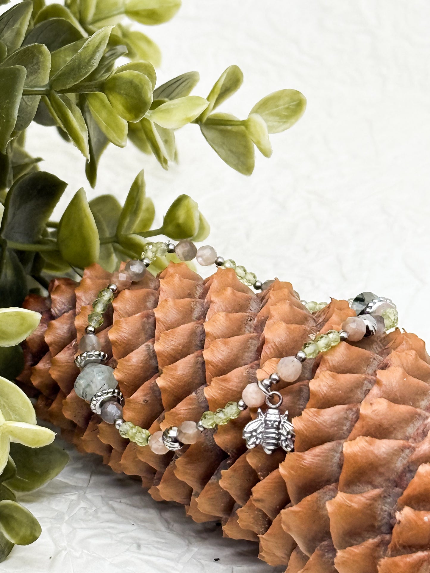 Armband "Campus Floridus" | Peridot, Prehnit & Mondstein | Silber & Gold | Edelstahl