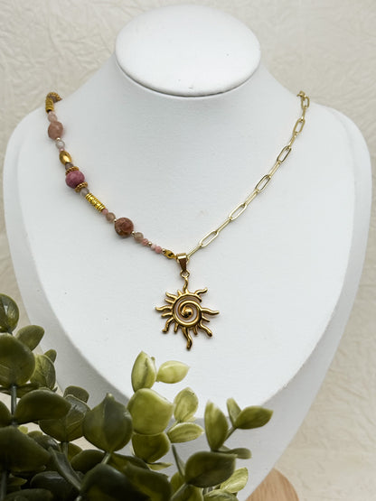 "Aurora Rosea" Perlenkette | Rhodochrosit & Pfirsich Mondstein | Gold & Silber