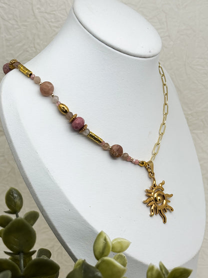 "Aurora Rosea" Perlenkette | Rhodochrosit & Pfirsich Mondstein | Gold & Silber