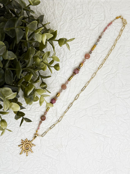 "Aurora Rosea" Perlenkette | Rhodochrosit & Pfirsich Mondstein | Gold & Silber