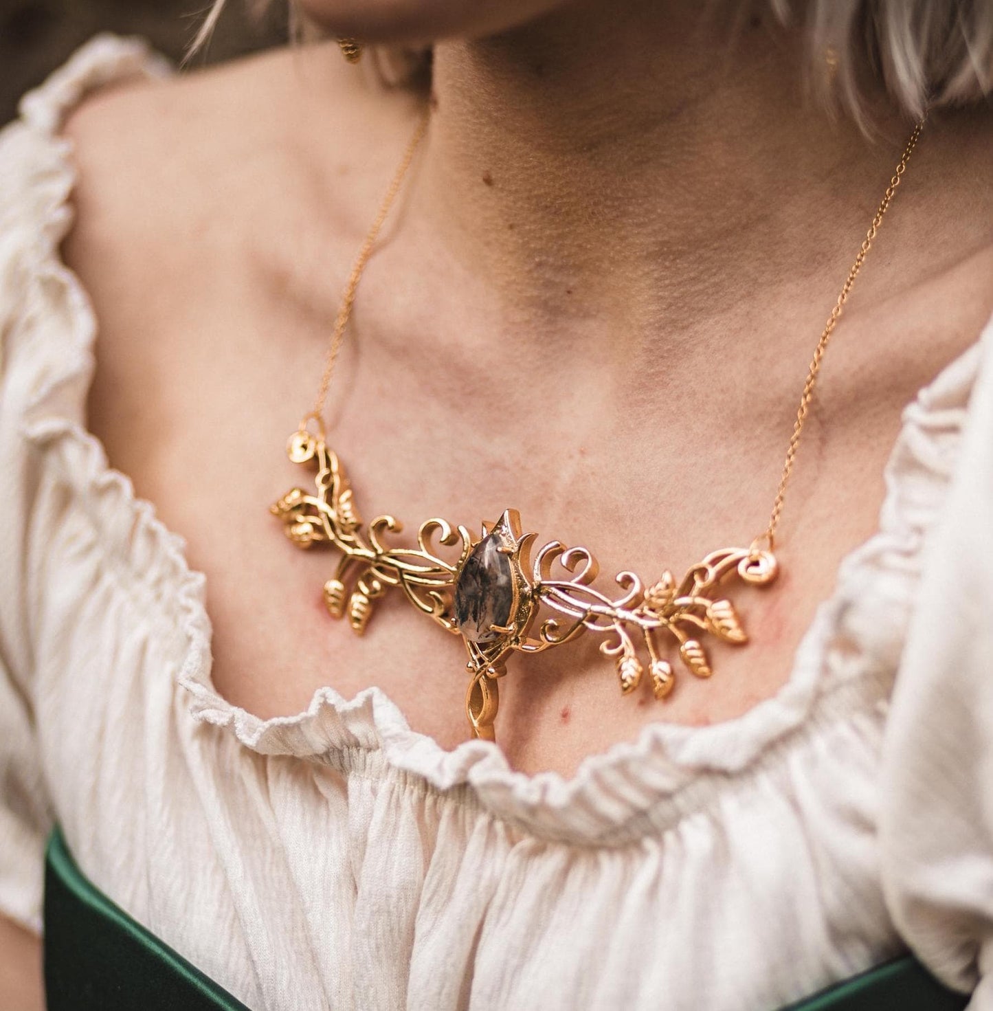 The goddess of witches necklace | Silber & Gold | Edelstahl