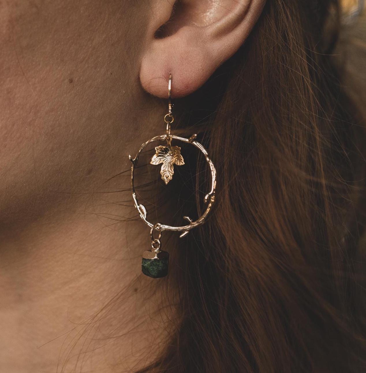 Connection to nature | Rubin in Zoisit Ohrringe | Silber und Gold