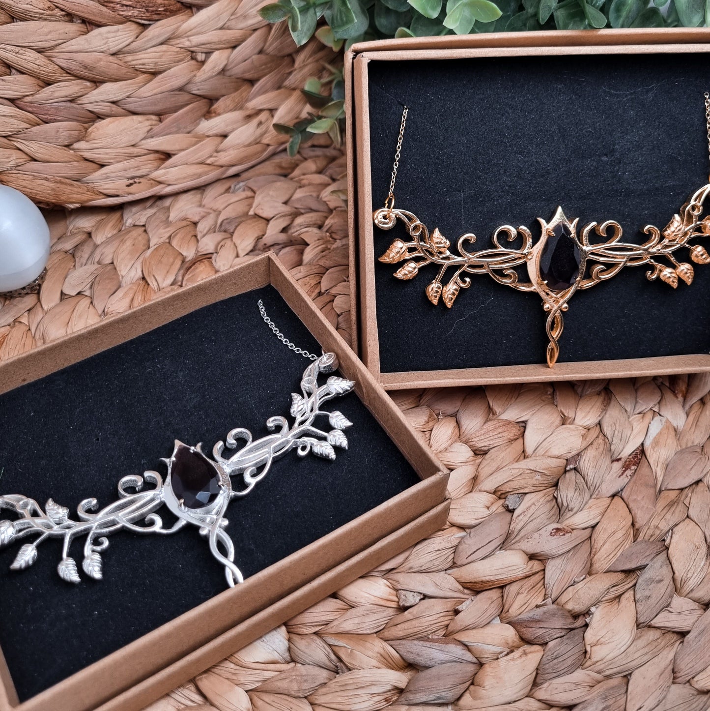 The goddess of witches necklace | Silber & Gold | Edelstahl