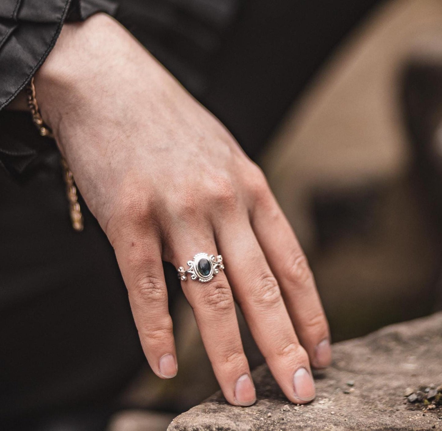 Royal Anarchie Ring | Moosachat - Labradorit Ring | Größenverstellbar