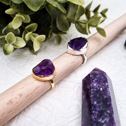 Amethyst Rohstein Ring | Gold und Silber | Größe 7