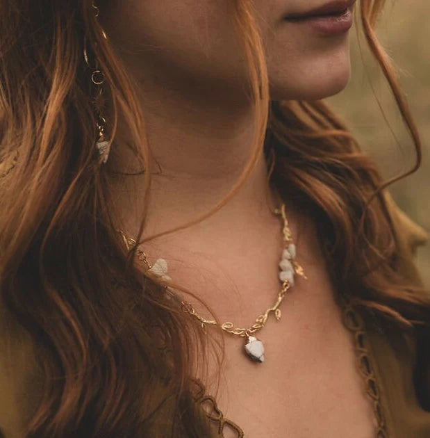 Golden crown of nature | Howlith - Moosachat | Edelstahl